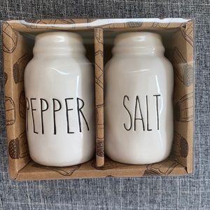 COPY - Salt & Pepper Set